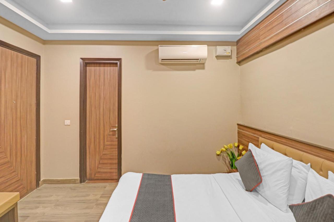 Townhouse 450 Dwarka Hotel Deli Exterior foto