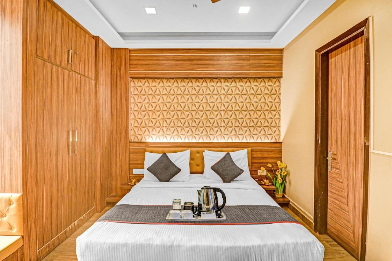 Townhouse 450 Dwarka Hotel Deli Exterior foto