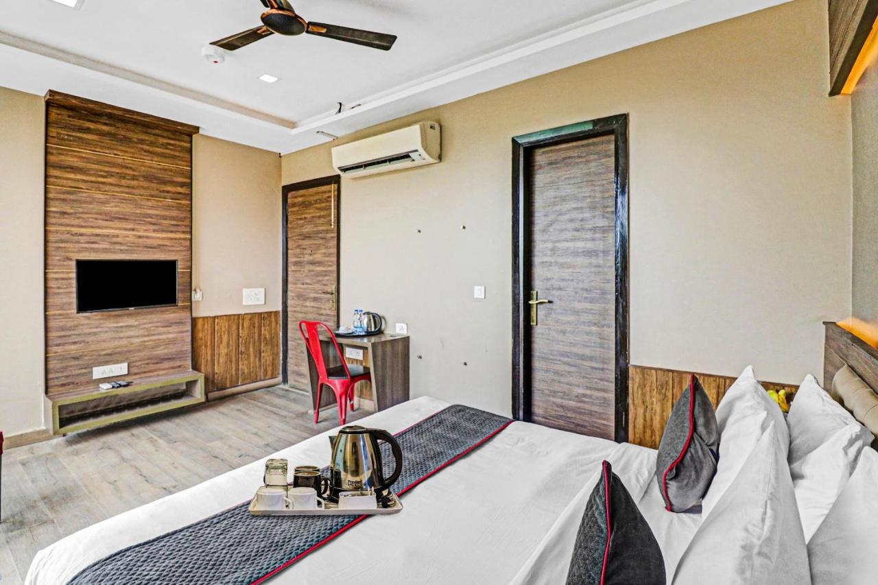 Townhouse 450 Dwarka Hotel Deli Exterior foto